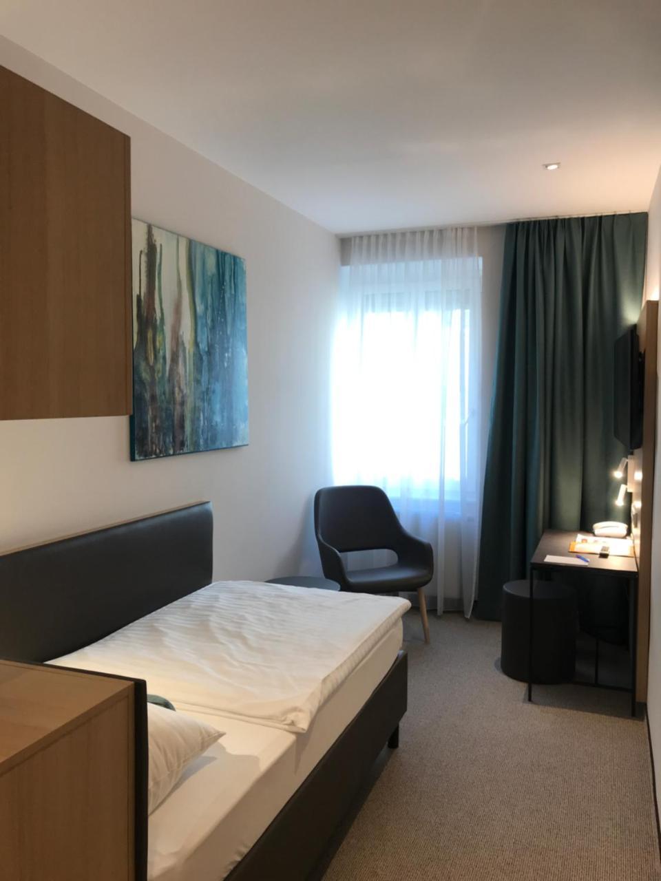 Hotel-Gasthof Graf Sankt Poelten Esterno foto