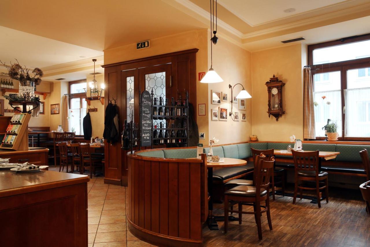 Hotel-Gasthof Graf Sankt Poelten Esterno foto